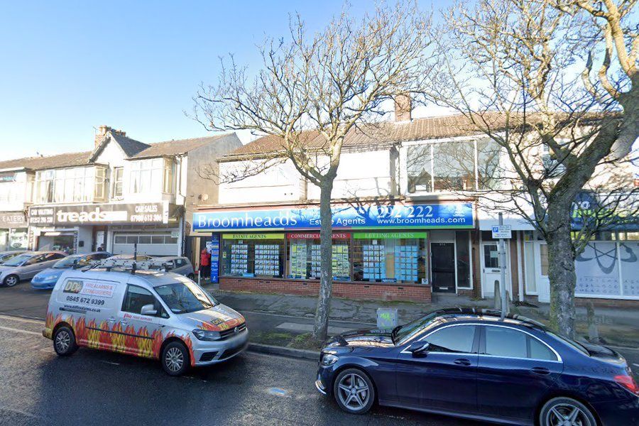 Property photo 1 of 1 274 Church Street
