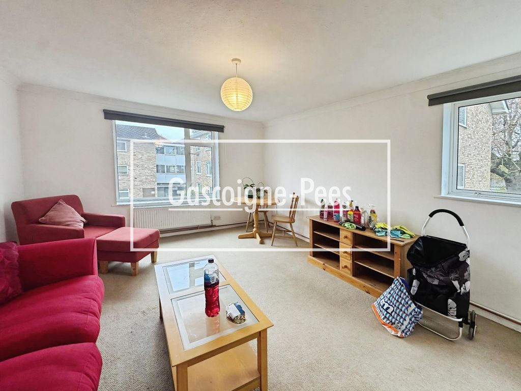 Property photo 3 of 7