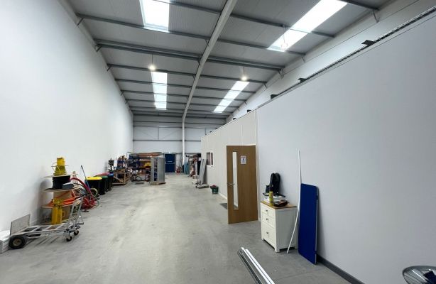 Property photo 2 of 7