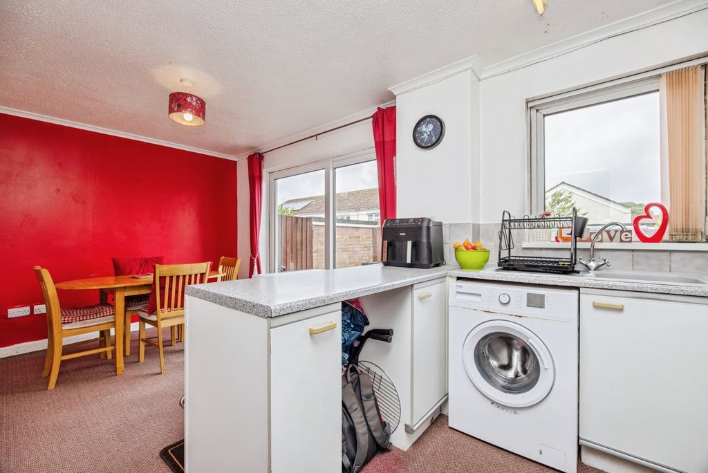 Property photo 3 of 16 Pbox-Img.Jpg