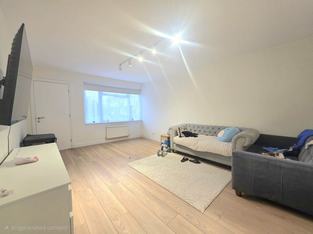 Property photo 3 of 12 11