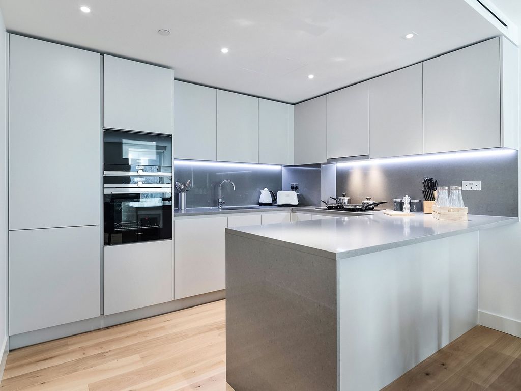 Property photo 3 of 32 Ariel House