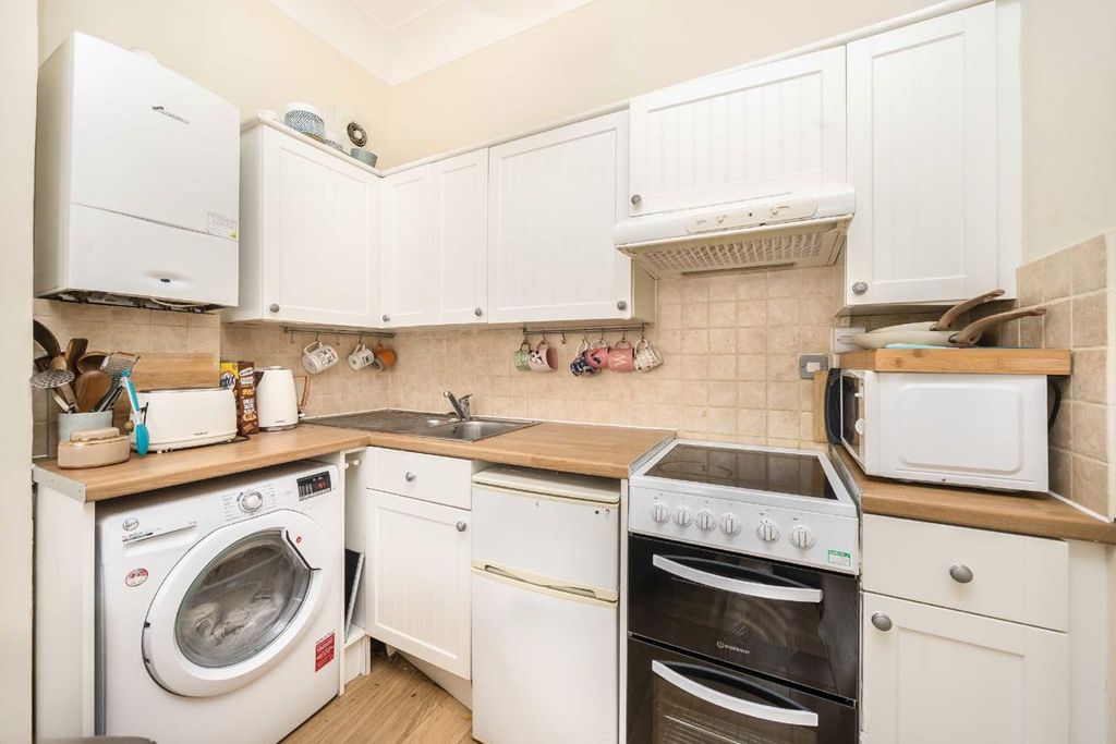 Property photo 3 of 4
