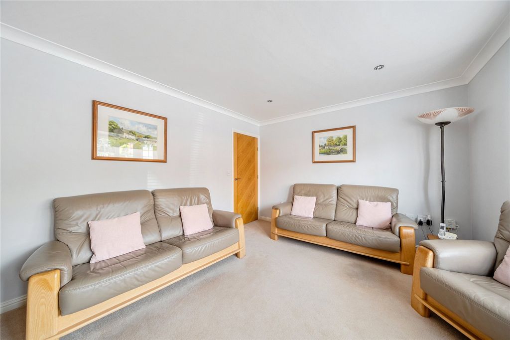Property photo 2 of 24 Picture No. 07