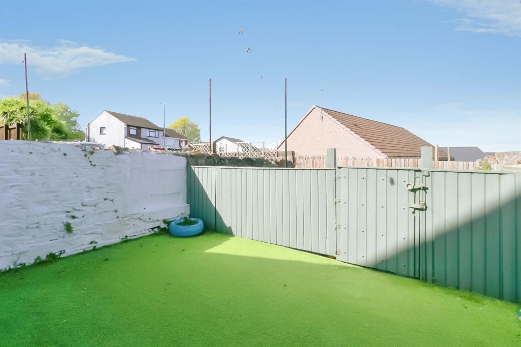 Property photo 3 of 20
