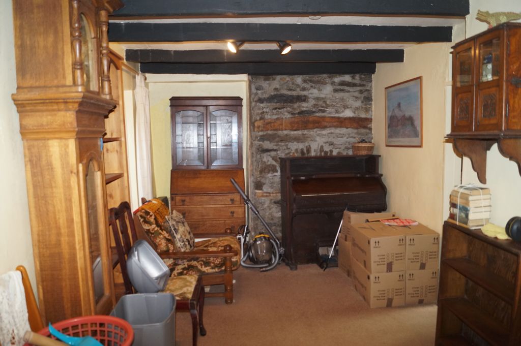 Property photo 3 of 20