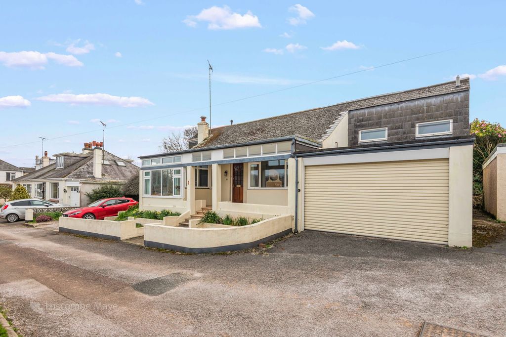 Property photo 1 of 15
