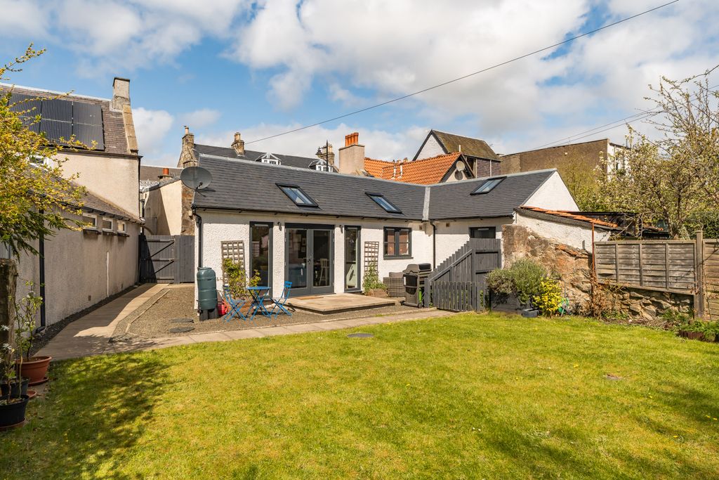 Property photo 1 of 27 Primary Property Image