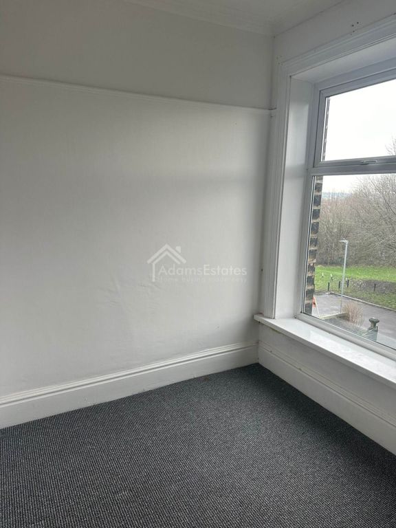 Additional image 8 of 10 bed semi-detached house for saleHill Crest Road, Dewsbury WF12