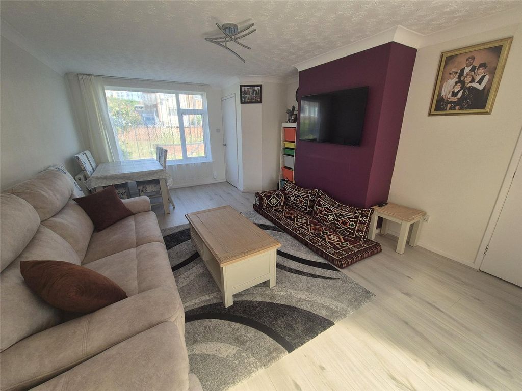 Property photo 2 of 16 Picture No. 09
