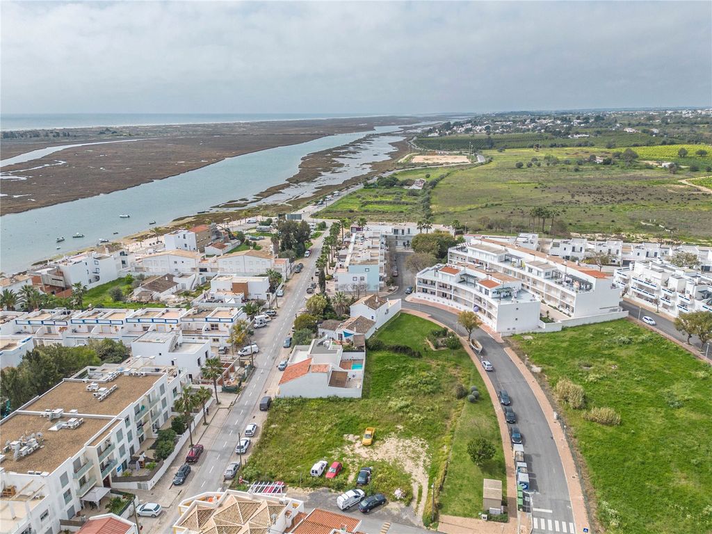Property photo 2 of 15 Cluttons Algarve