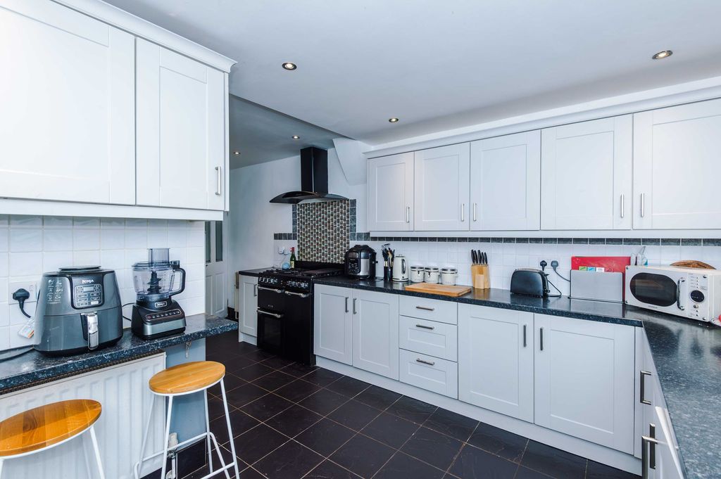 Additional image 8 of 3 bed semi-detached house for saleThelwall New Road, Thelwall WA4