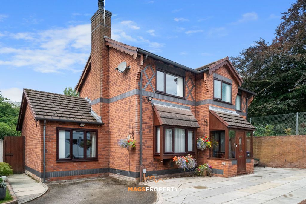 Property photo 1 of 31