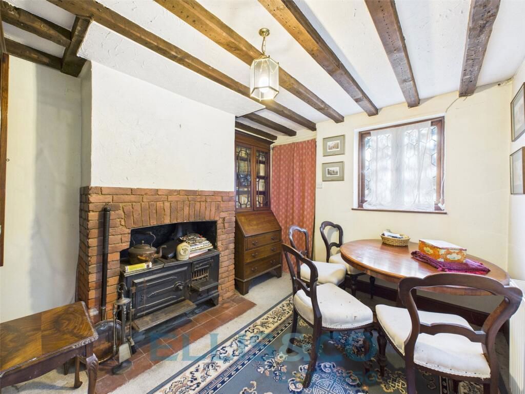 Property photo 2 of 16