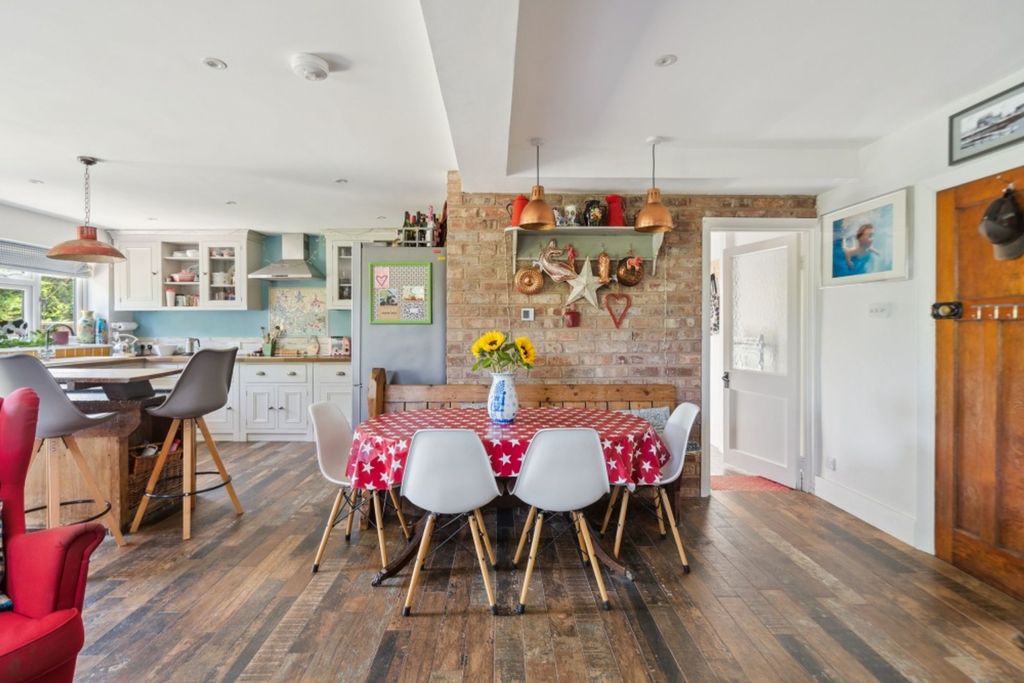 Property photo 2 of 17 Dining Room