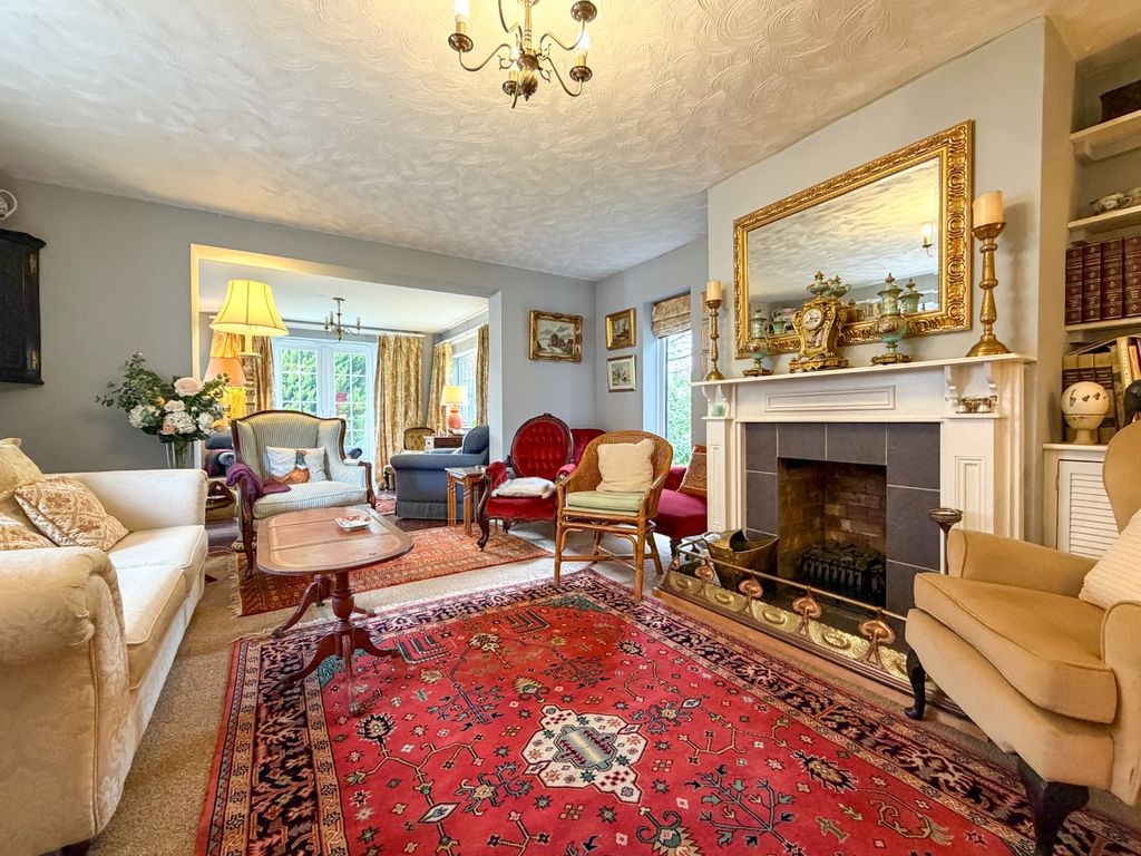 Property photo 2 of 39 5521747