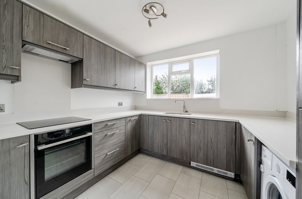 Property photo 3 of 22 1497028-14-6A6B3B...