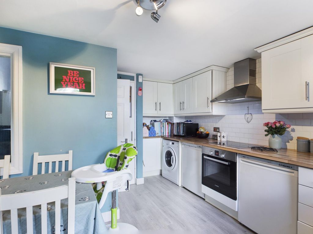 Property photo 1 of 12 Kitchen