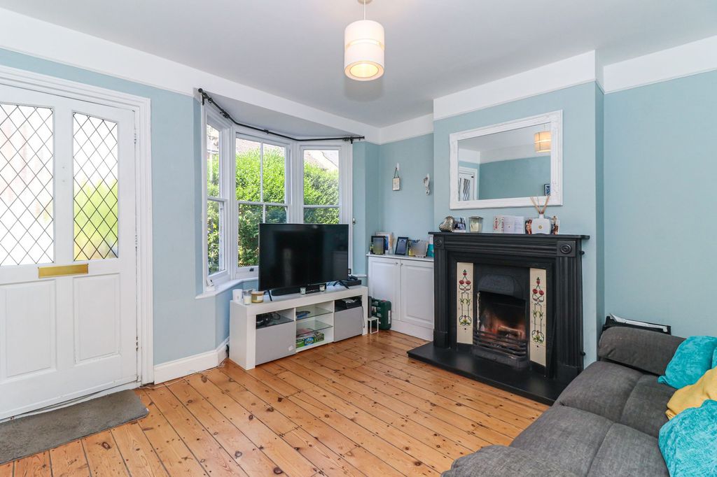 Property photo 2 of 19