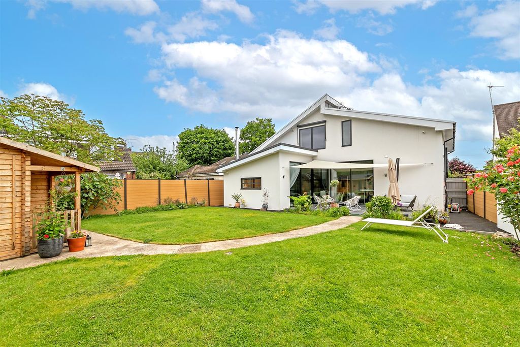 Property photo 1 of 34 25Westriding-59.Jpg