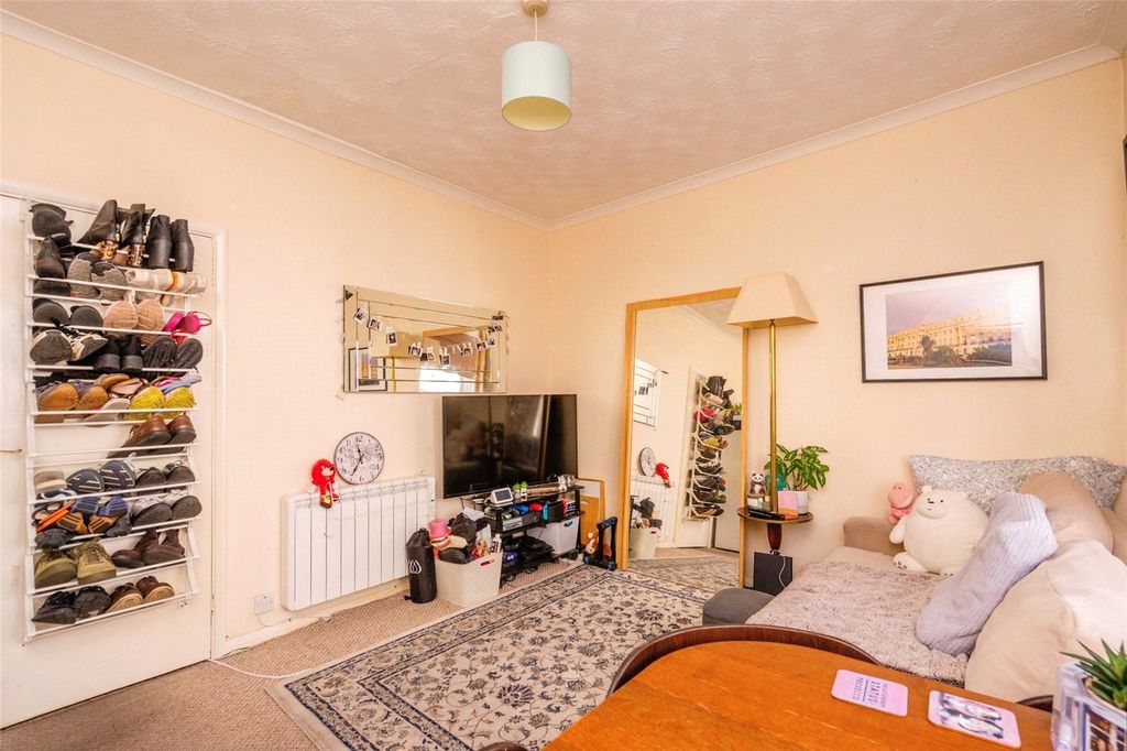 Property photo 3 of 14 Picture No. 04