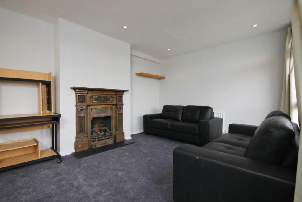 Property photo 3 of 10 Lettings Brook Green Lainson Street  - Reception.J