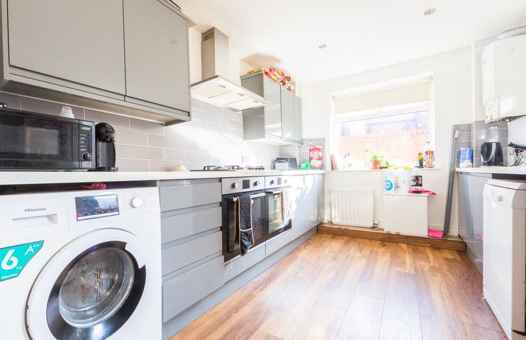 Property photo 2 of 7 18 Cardigan Terrace-2.Jpg