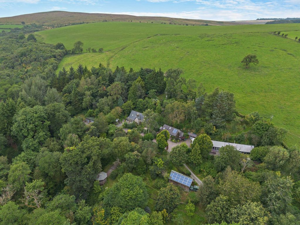 Property photo 1 of 59 Picture No. 40