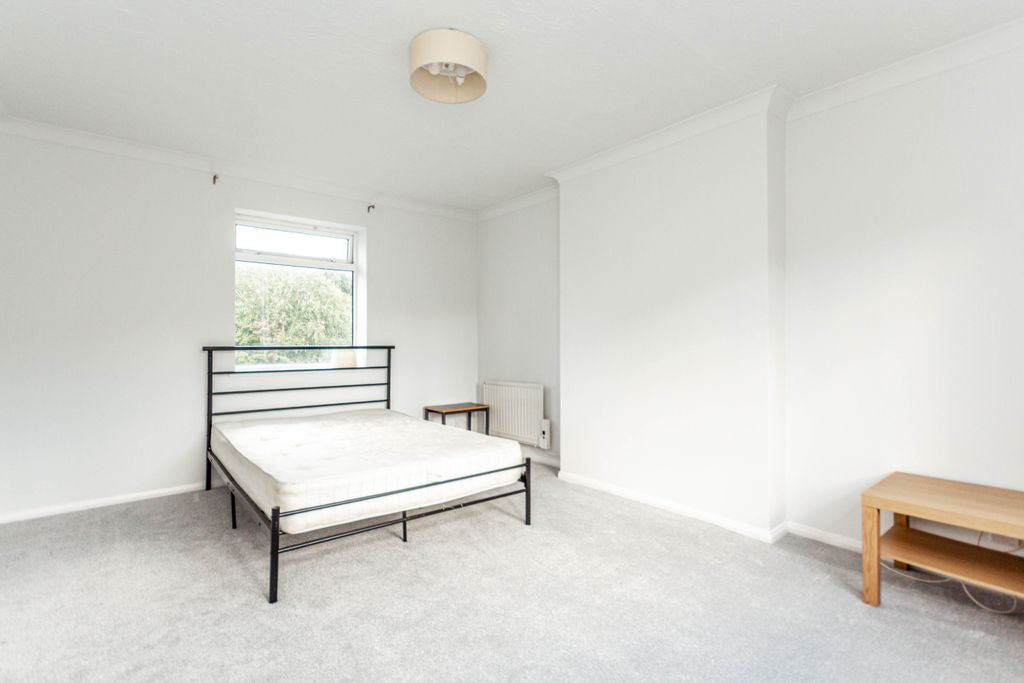 Property photo 2 of 8 Img5638