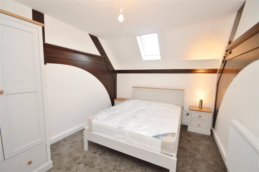 Property photo 3 of 6 Picture No. 15