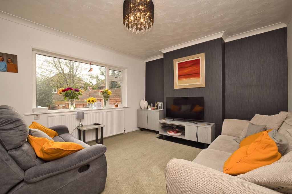 Property photo 2 of 13 Picture 2