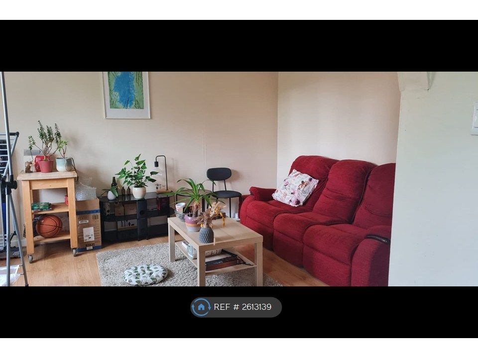 Property photo 1 of 8 Living Room 1
