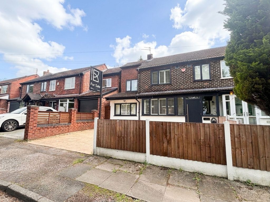 Property photo 2 of 28