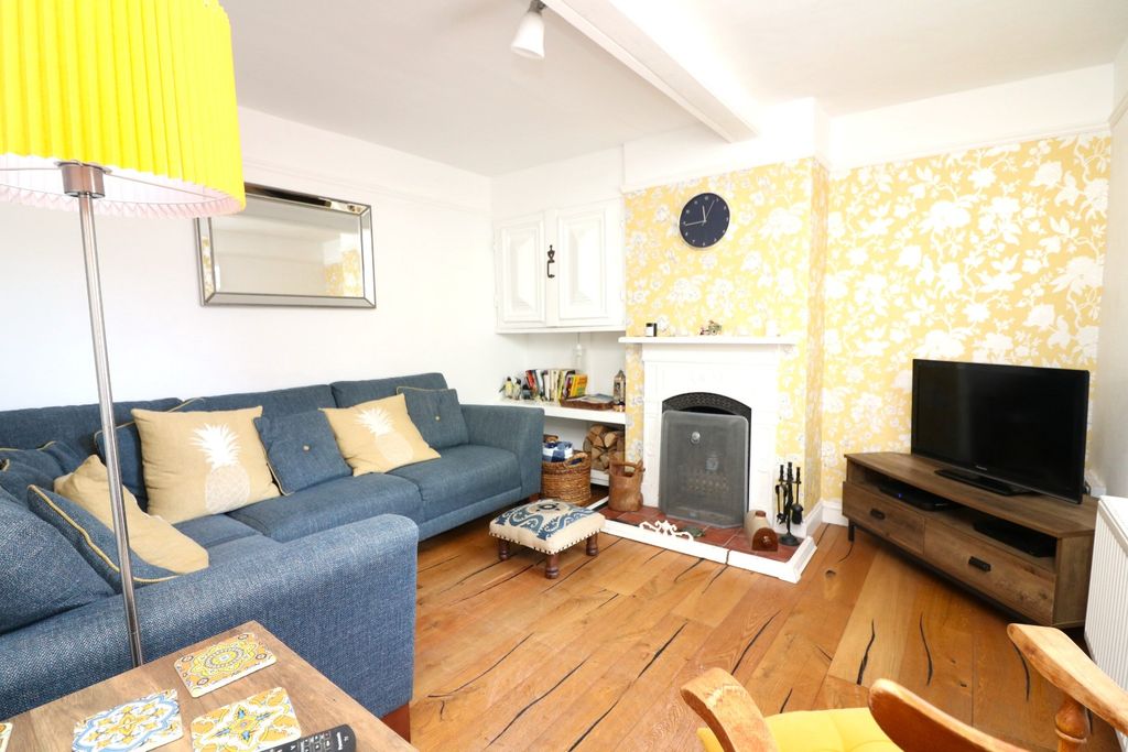 Property photo 2 of 14 3573382