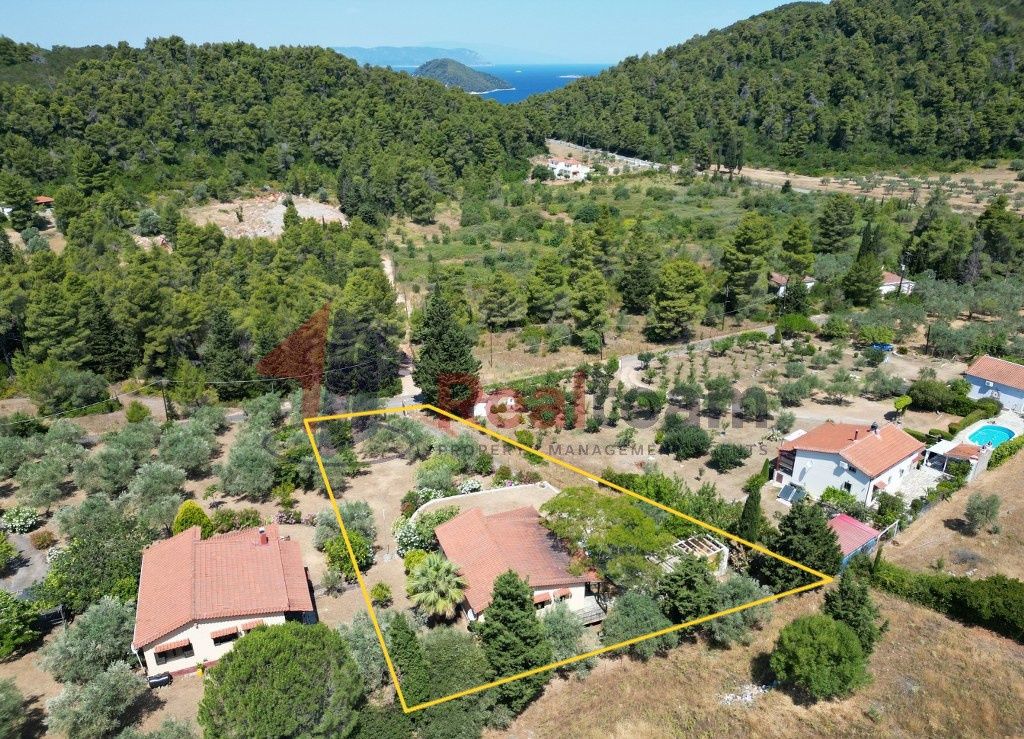 Property photo 2 of 30