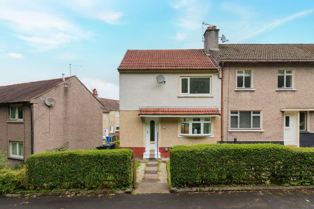 Property photo 1 of 19 102 Glenburn Road-16