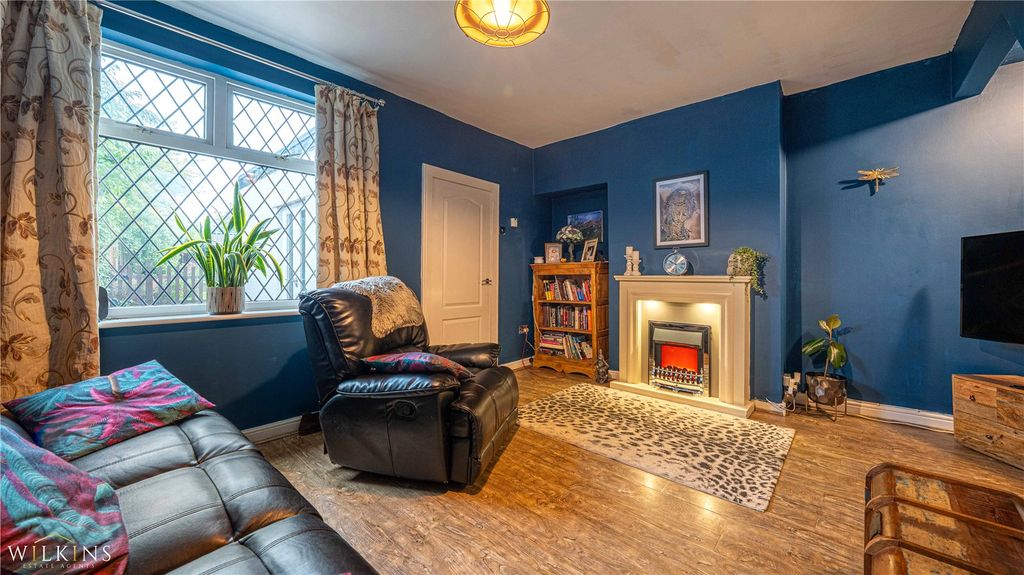 Property photo 3 of 33 Picture No. 22