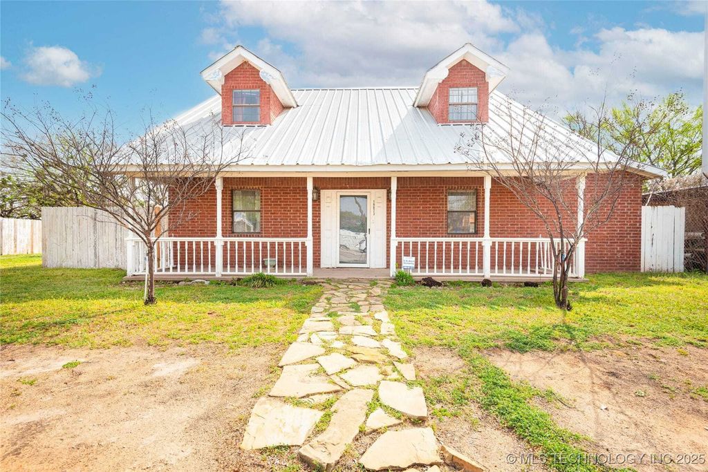 Property photo 1 of 31