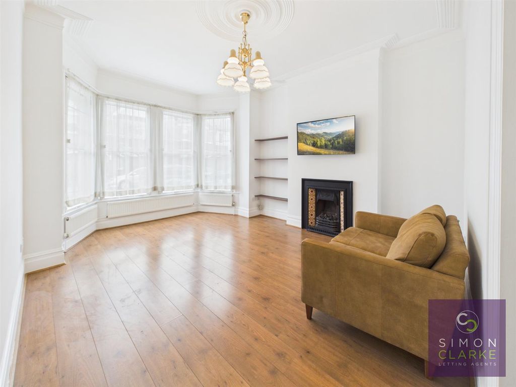 Property photo 1 of 8 Cam05425G0-Pr0182-Still016.Jpg