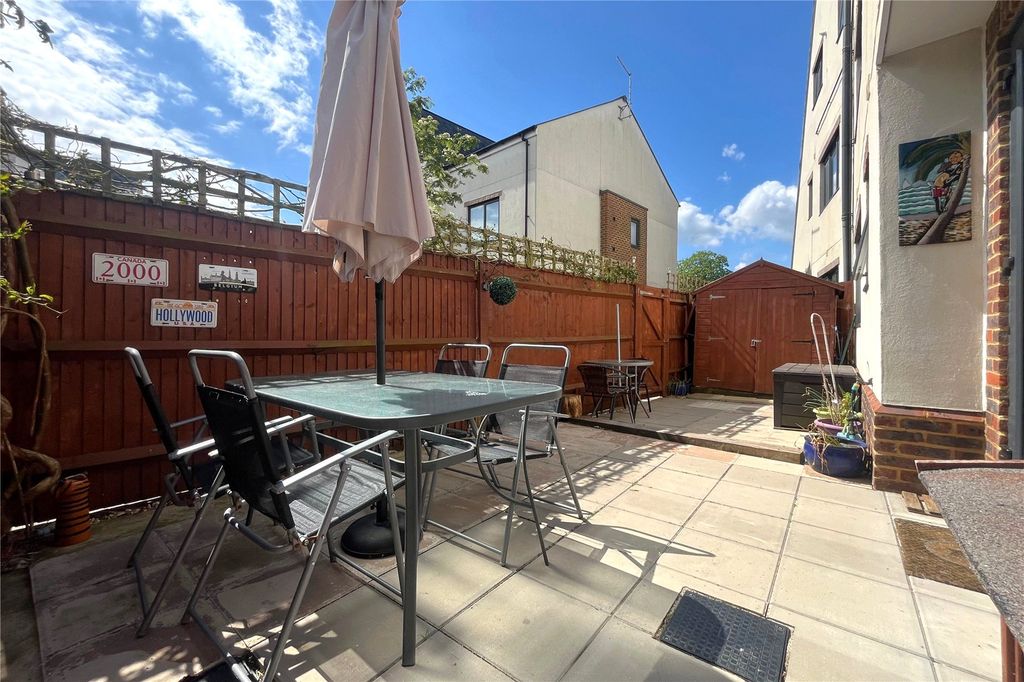 Property photo 2 of 12 Picture No. 04
