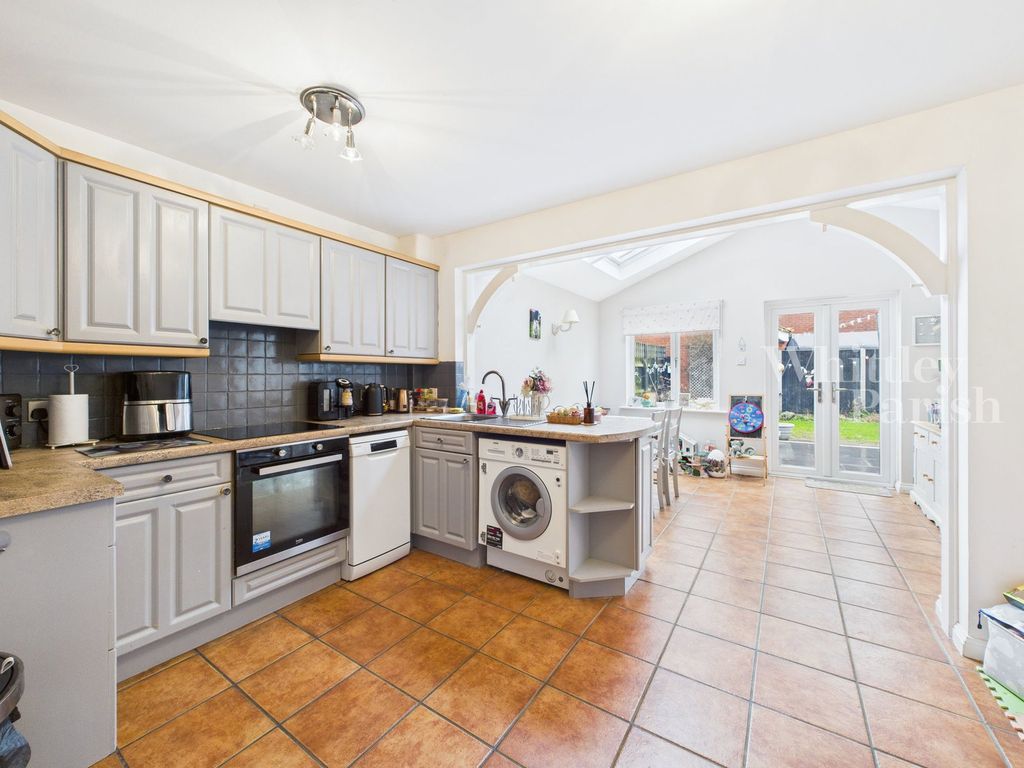 Property photo 2 of 17