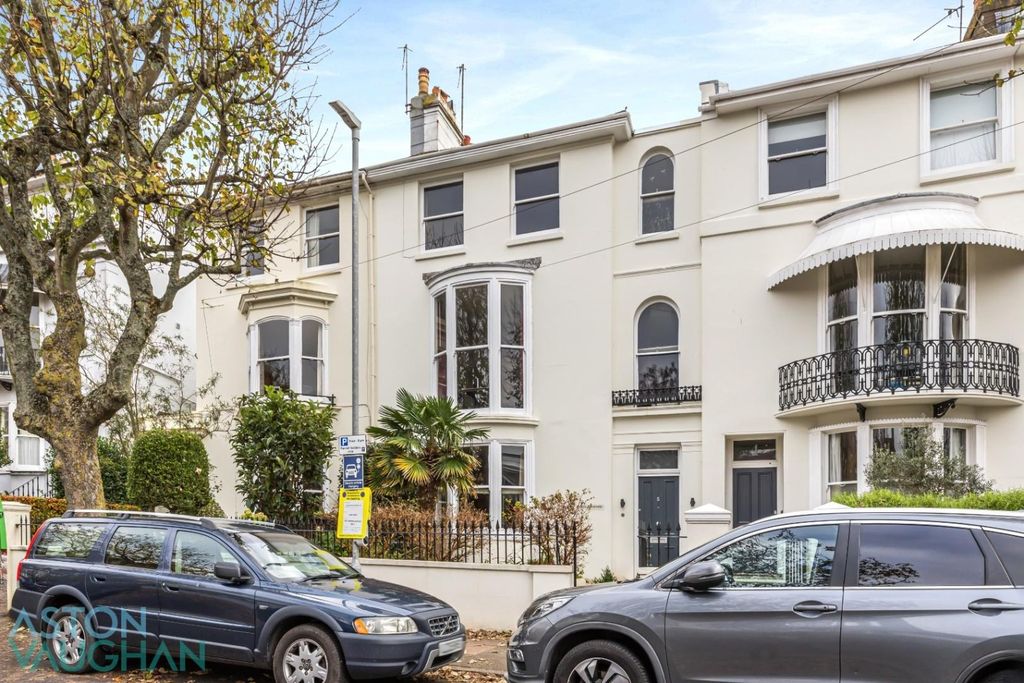 Property photo 1 of 16 4621600