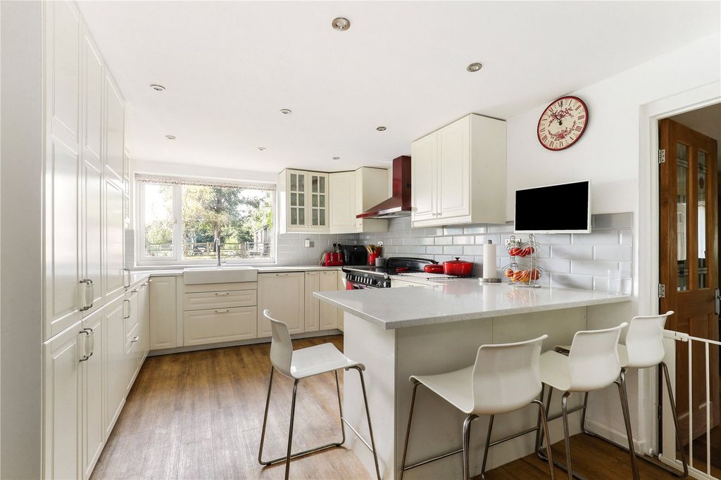 Property photo 2 of 39 Picture No. 04