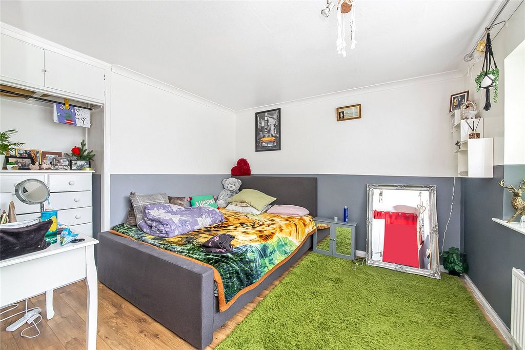 Property photo 3 of 10 Picture No. 04
