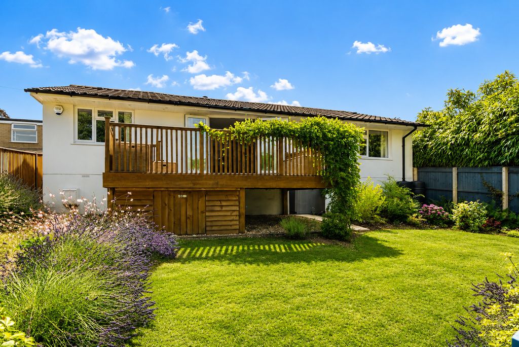 Property photo 1 of 27
