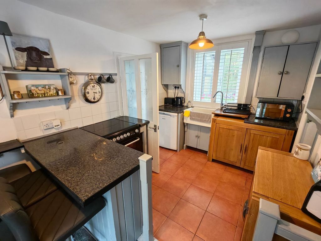 Property photo 3 of 17