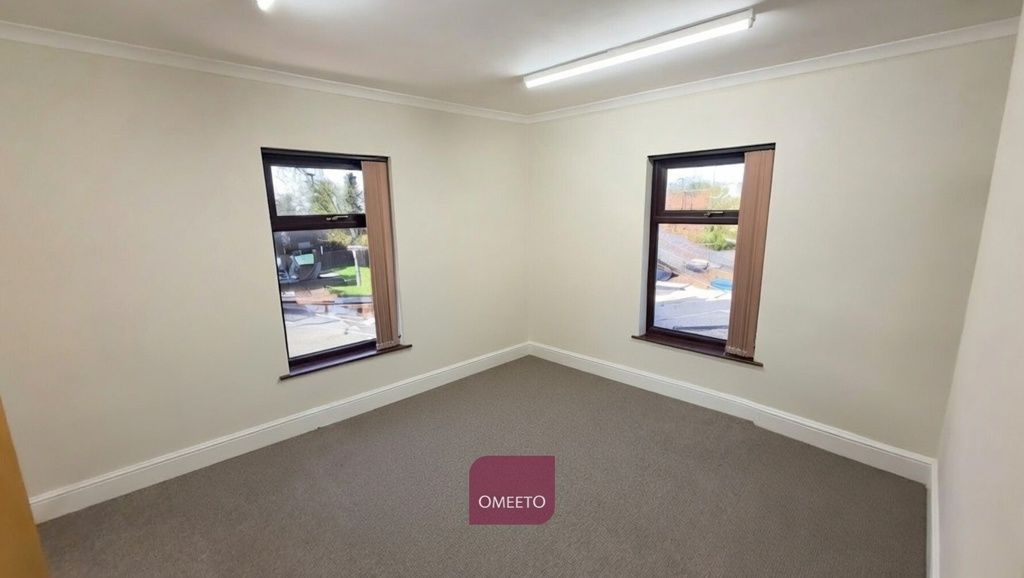 Property photo 2 of 7 Office 3