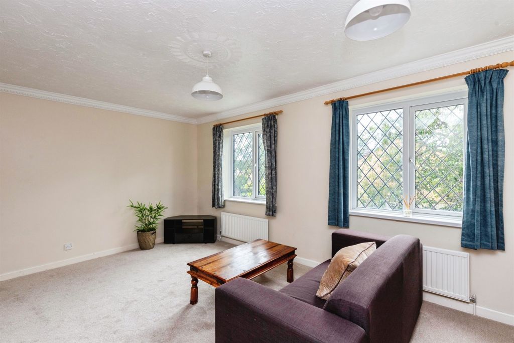 Property photo 2 of 18