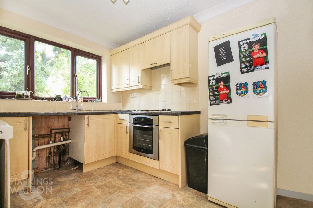 Property photo 3 of 5