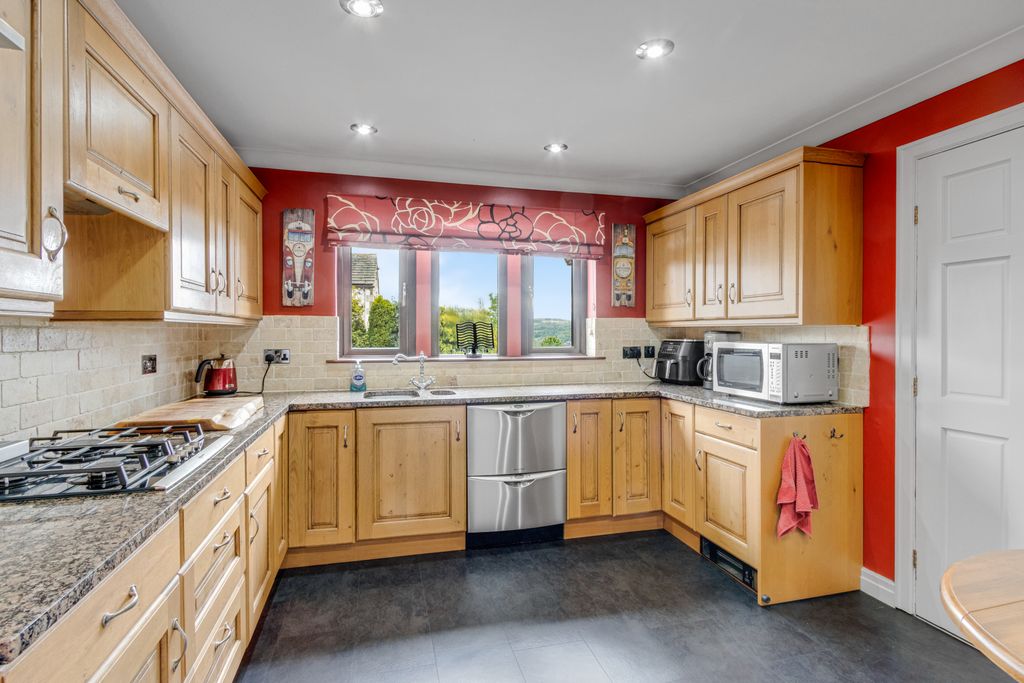 Property photo 3 of 19 Img_1520